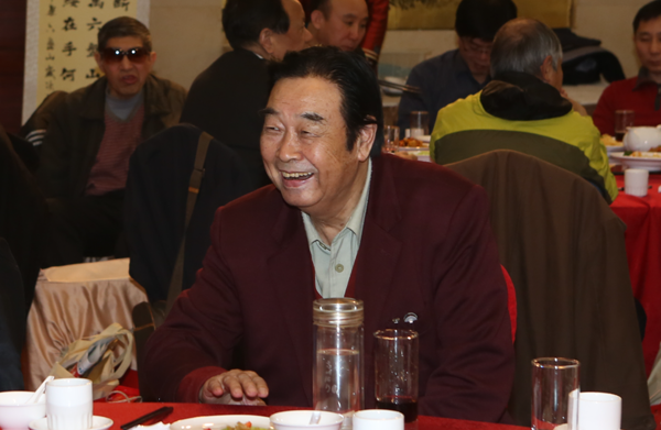 首都各界纪念毛主席诞辰123周年座谈会暨中红书画院慰问老同志新年联谊会在京举行