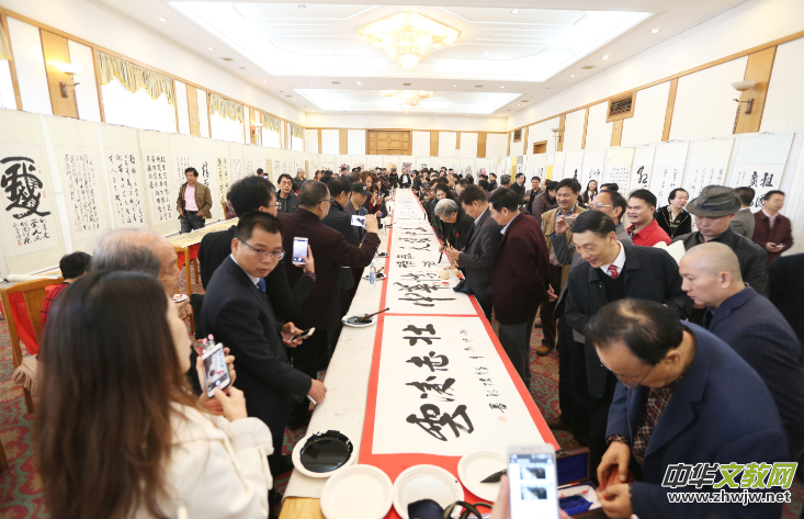 纪念长征胜利80周年暨百色起义87周年书画作品展在南宁举行