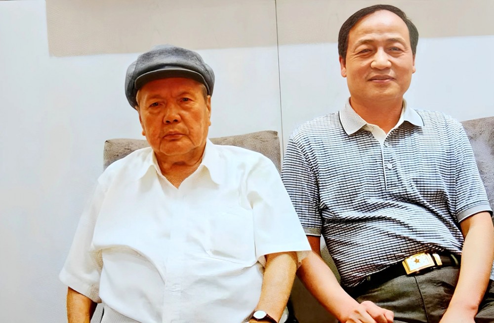裴怀亮上将会见中国军地书画院代表 鼓励当好践行文化自信旗手 裴怀亮上将会见中国军地书画院代表 鼓励当好践行文化自信旗手