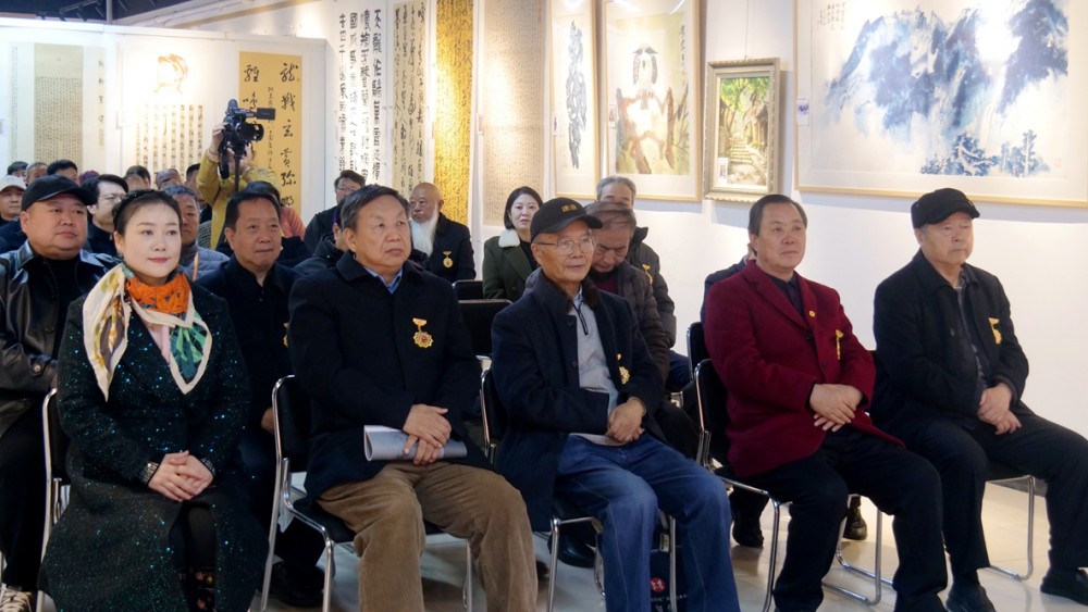 笔墨铸史 精神永续 纪念中国人民抗日战争暨世界反法西斯战争胜利 80 周年名家书画展在京隆重开幕