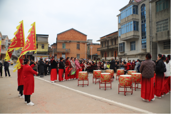 鼓乐欢腾庆元宵 乡音雅韵润民心——龙冈女子鼓舞队庆元宵展演暨乡村音乐会圆满举行